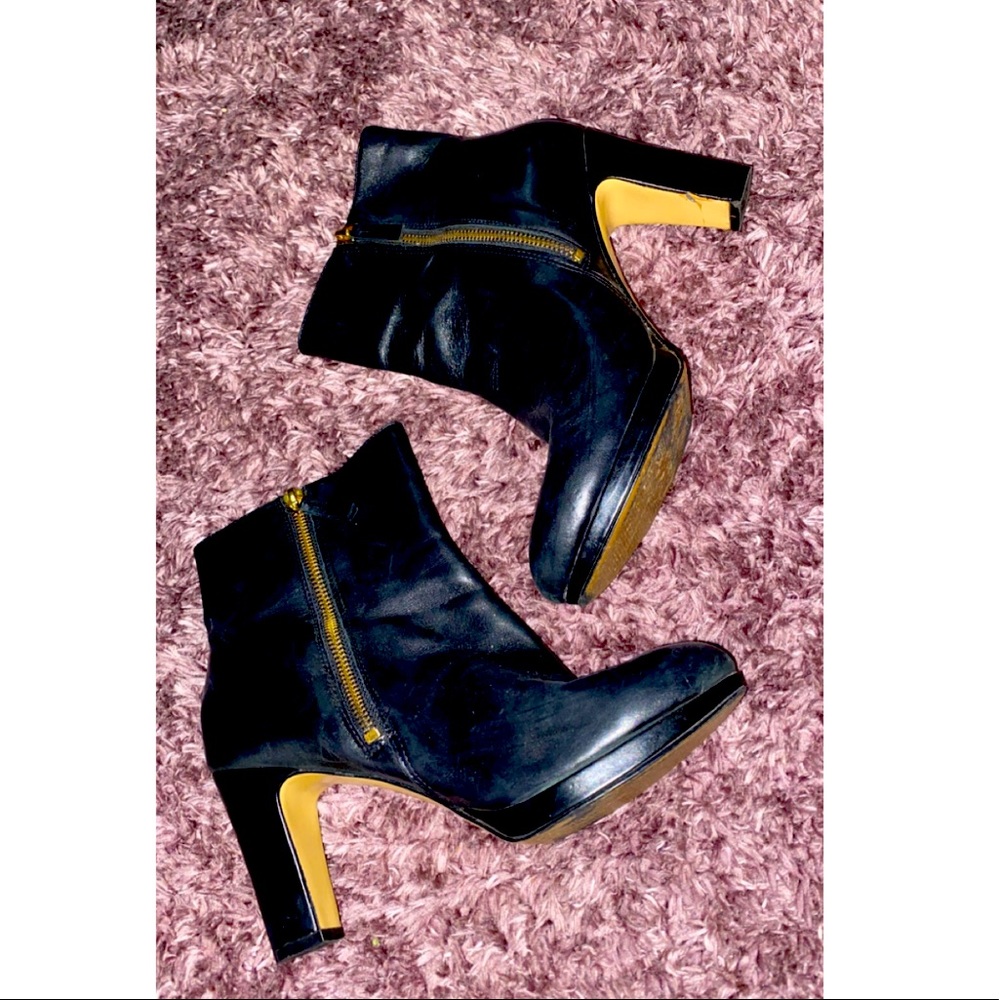 Heeled boots